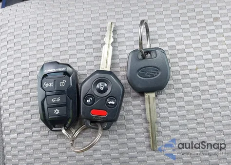 2018 Subaru Forester 2.5I Premium z USA, uszkodzony, nr VIN JF2SJAEC7JH605815